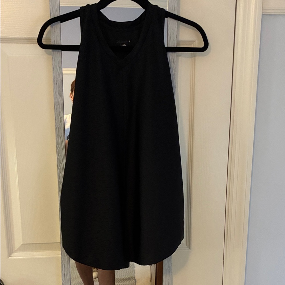 Jofit Black V-Neck Racerback Tank Top